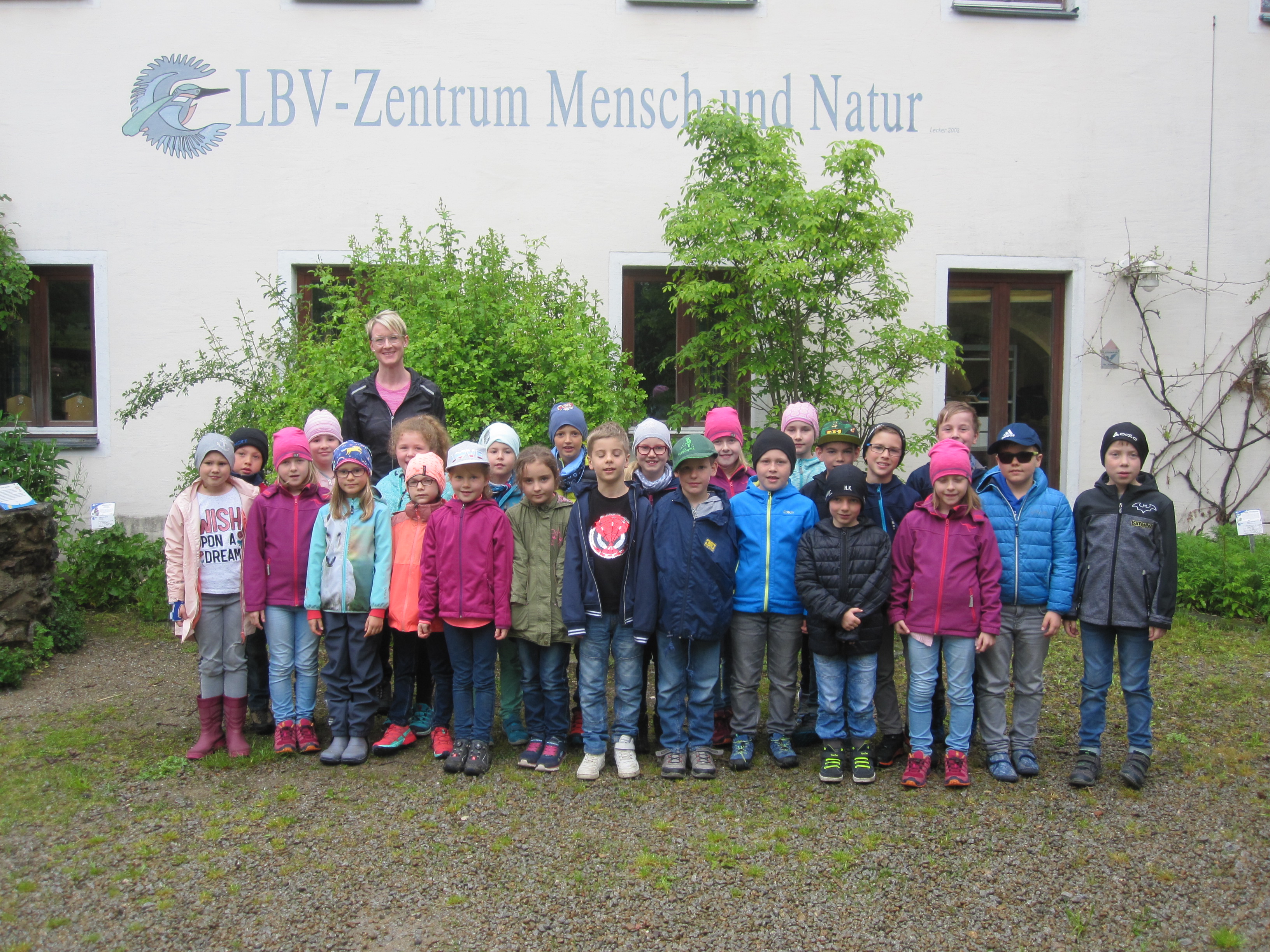 Die 2b mit Lehrerin Stefanie Brunner